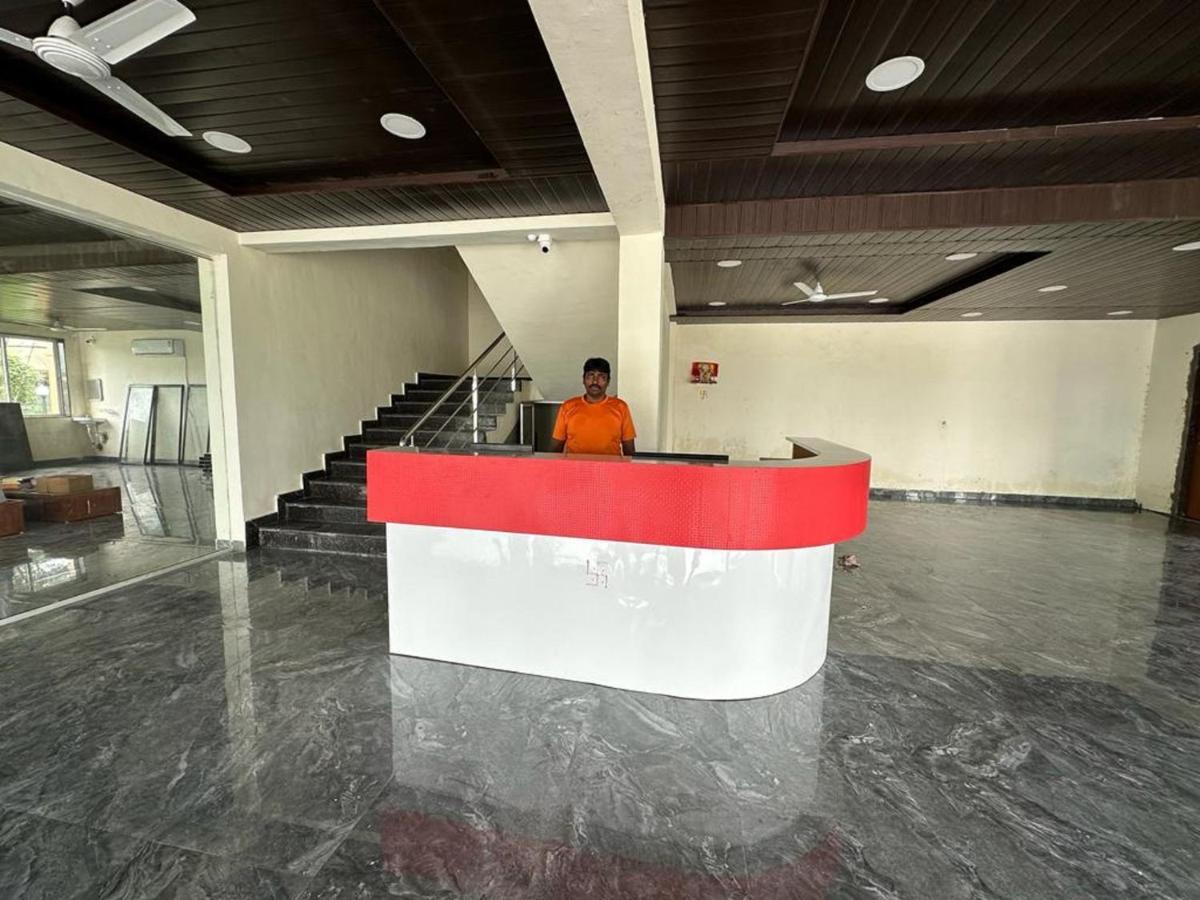 Hotel Sandesh Palace Lonavla Zewnętrze zdjęcie