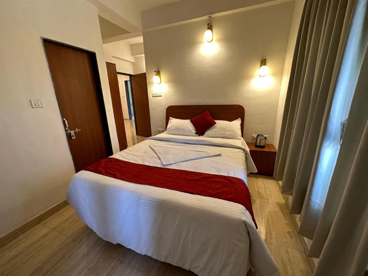 Hotel Sandesh Palace Lonavla Zewnętrze zdjęcie