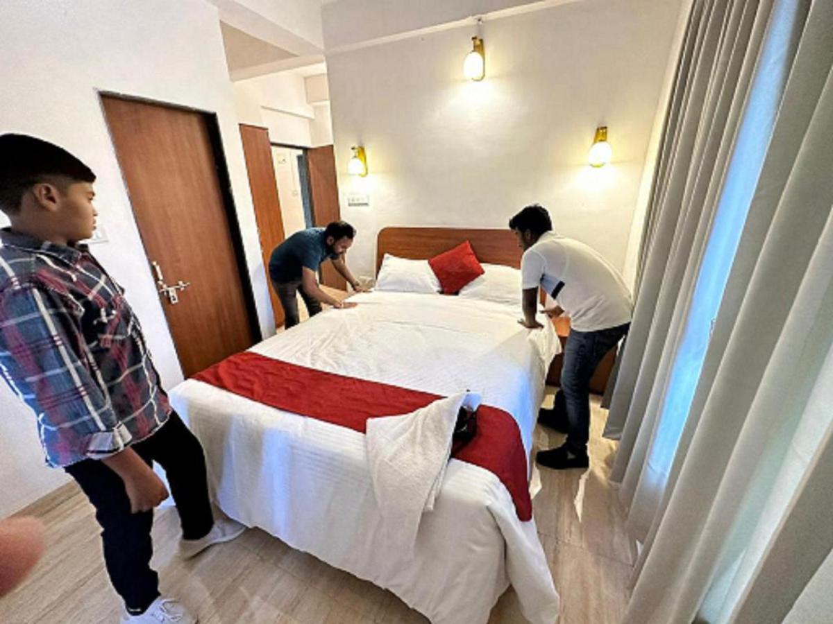 Hotel Sandesh Palace Lonavla Zewnętrze zdjęcie