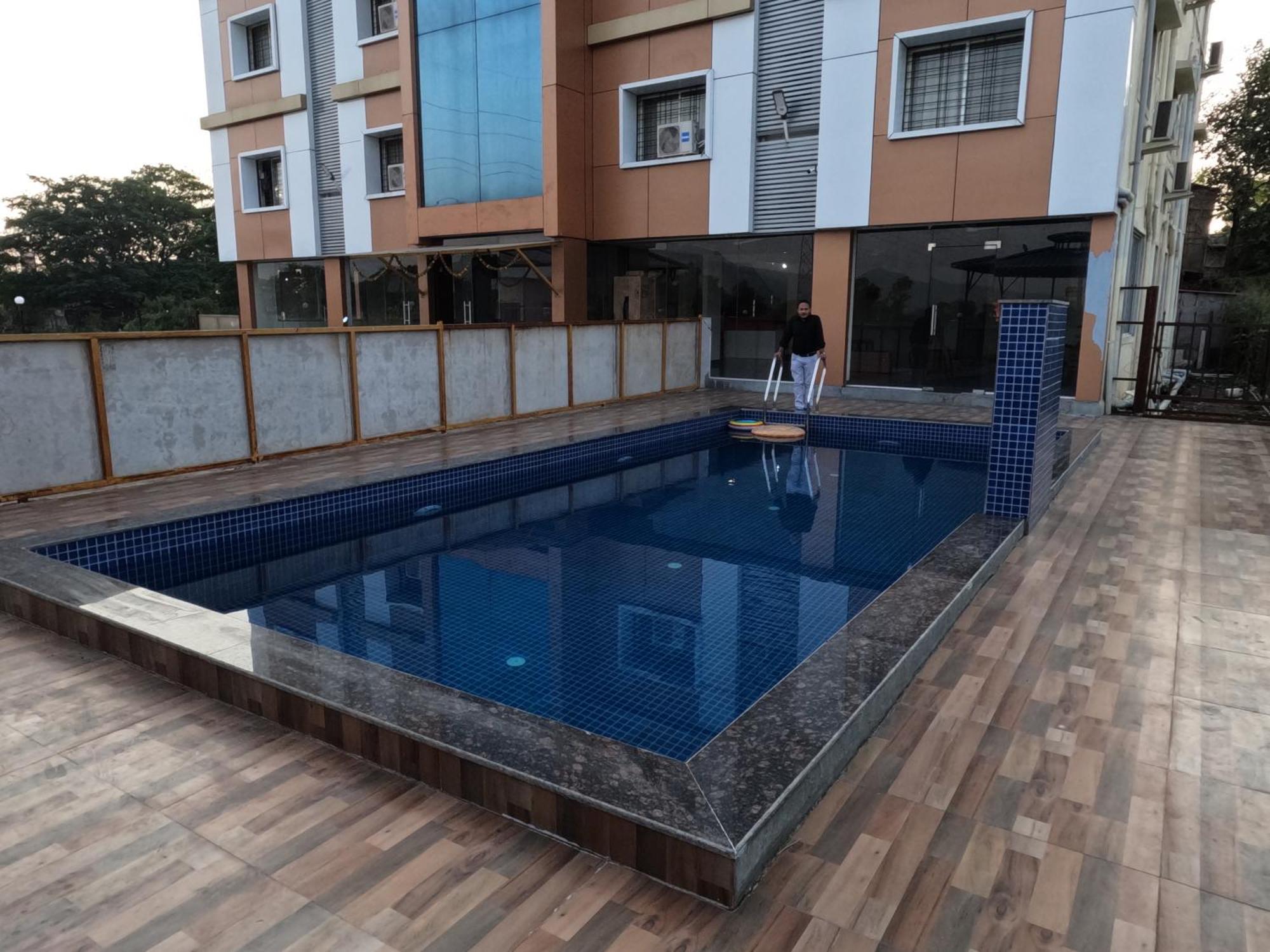 Hotel Sandesh Palace Lonavla Zewnętrze zdjęcie
