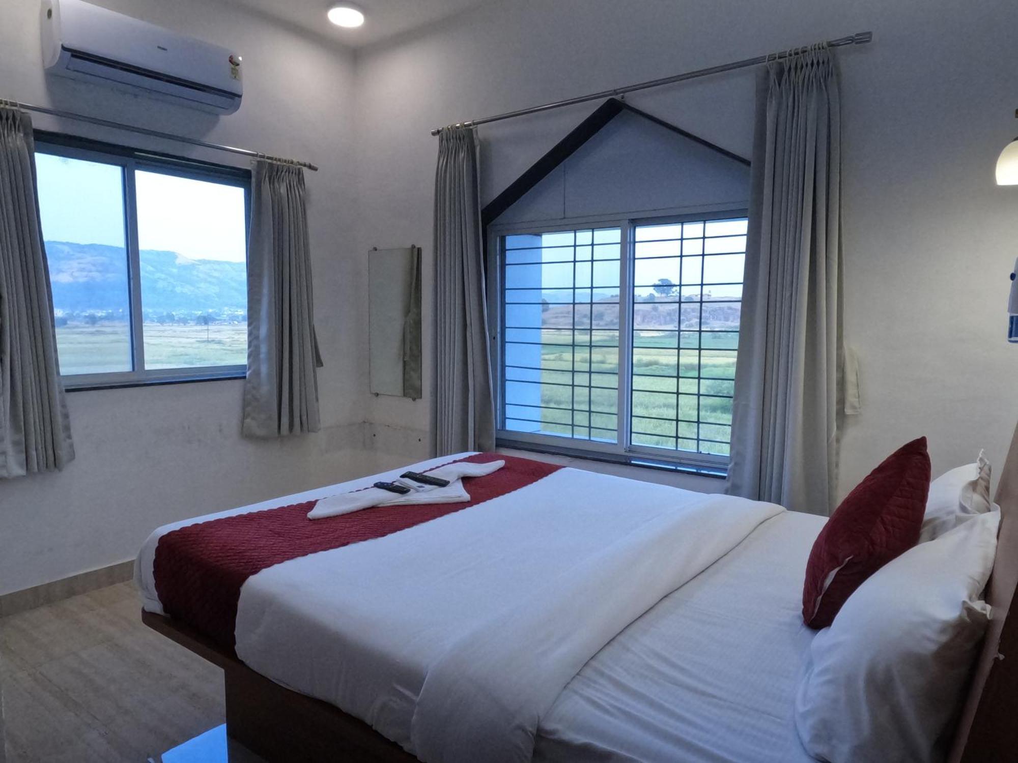 Hotel Sandesh Palace Lonavla Zewnętrze zdjęcie