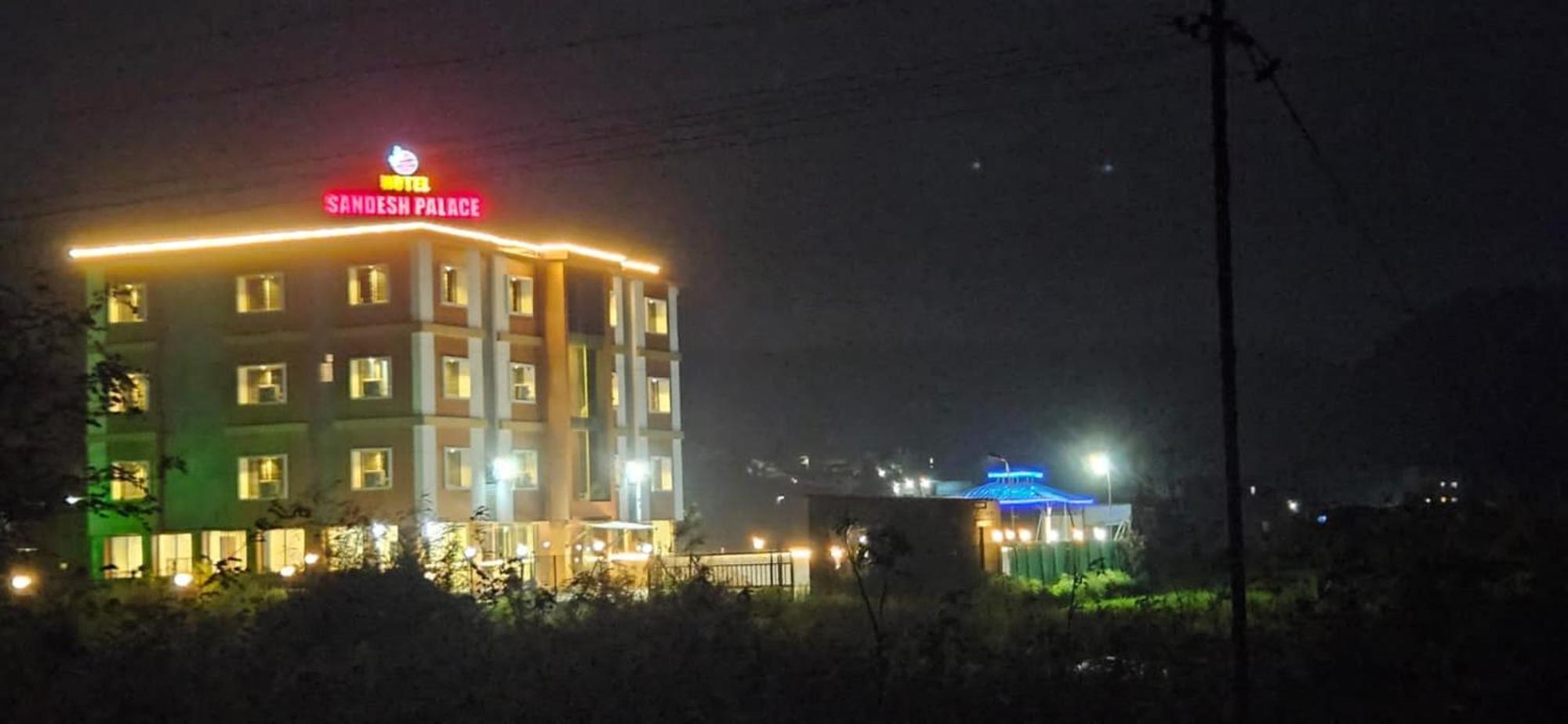 Hotel Sandesh Palace Lonavla Zewnętrze zdjęcie